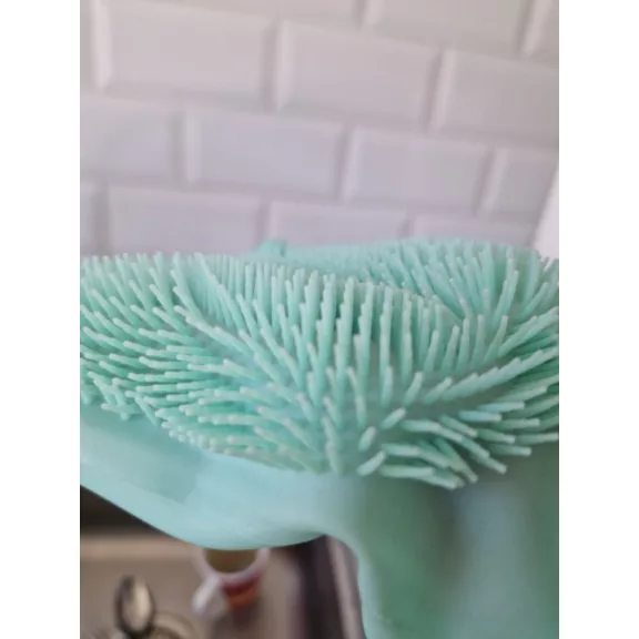 Mănuși de spălat vase cu perii de silicon - îți face munca mai ușoară!